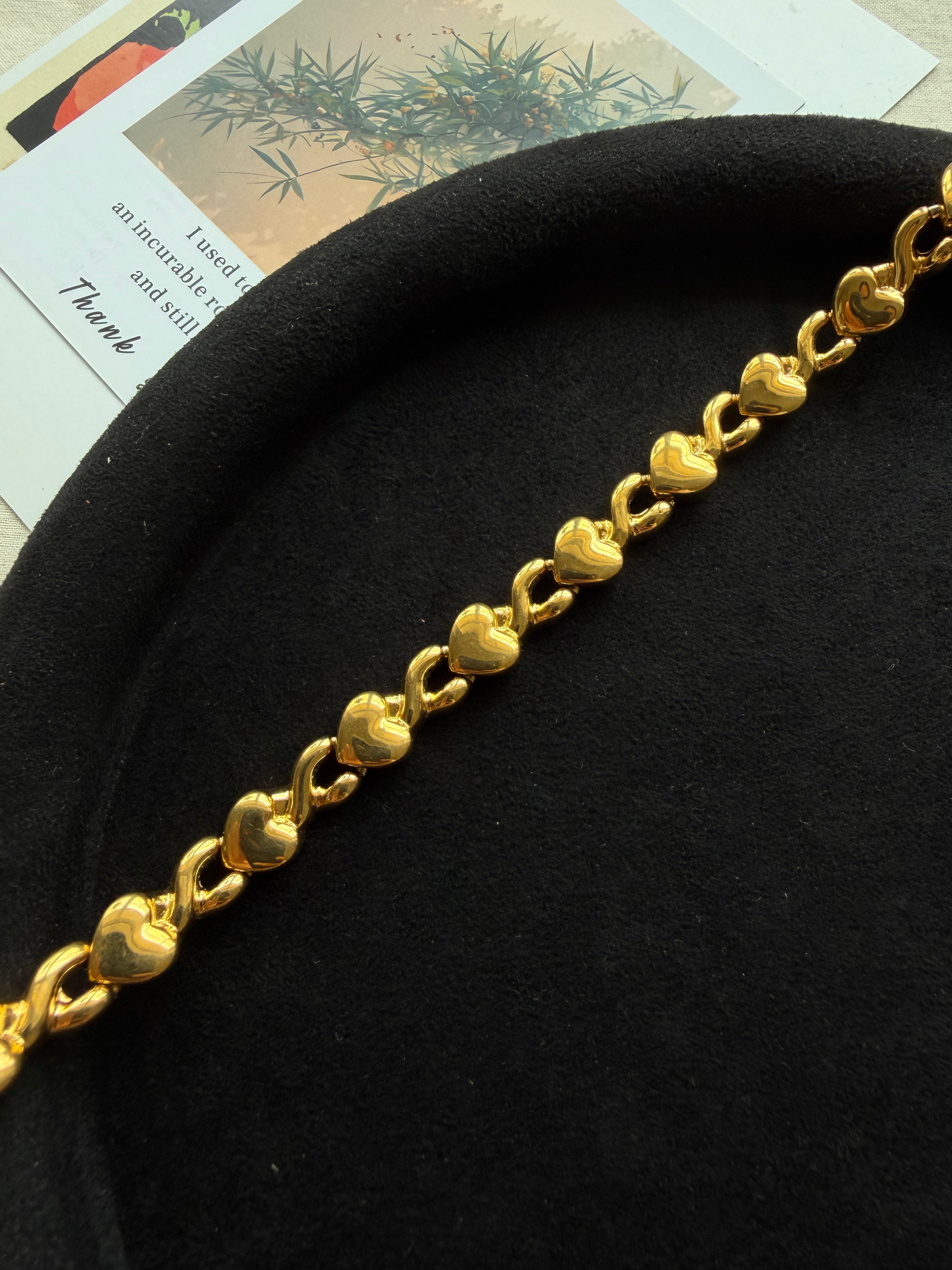 D’ORLAN Vintage Heart Choker – 22K Gold Plated Vintage New (Old Stock)