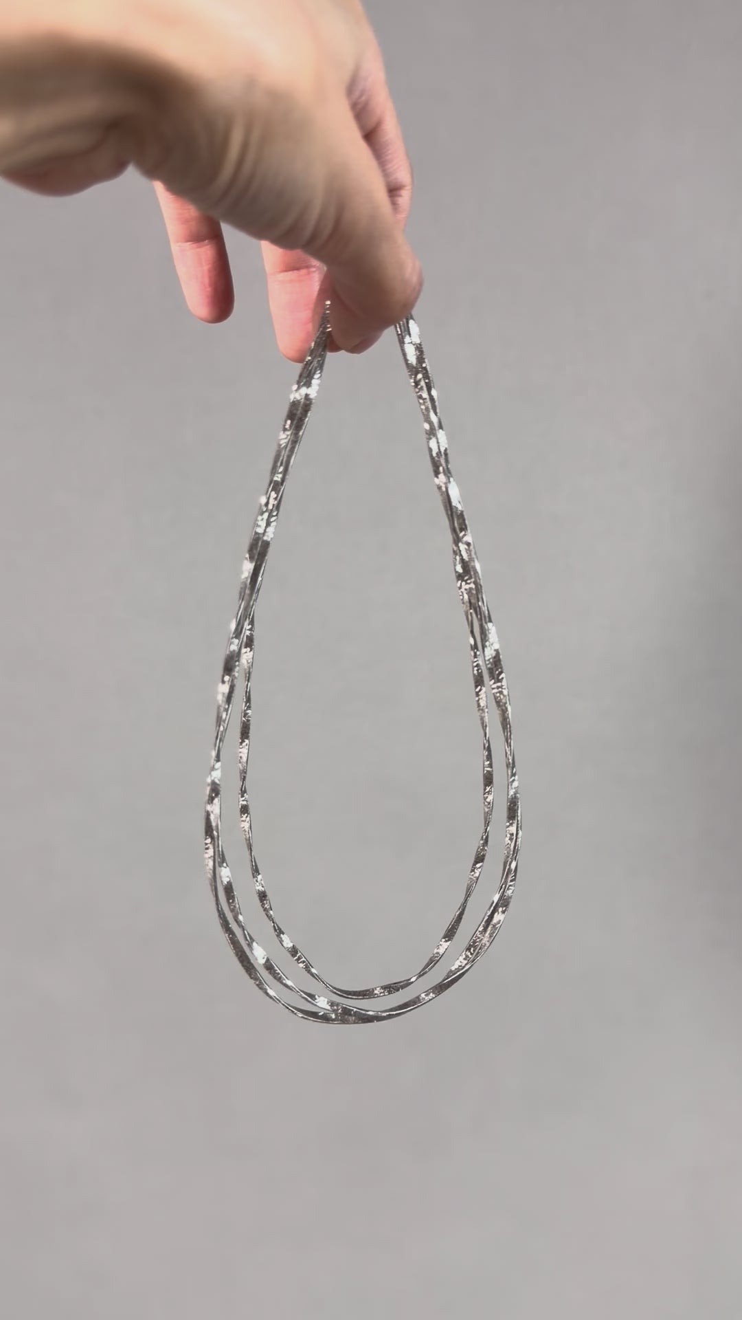 Italian Laser-Cut Twisted Layering Chain Necklace – S925 Sterling Silver